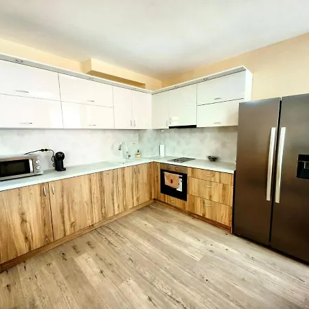 The Azure Haven 2br By The Sea